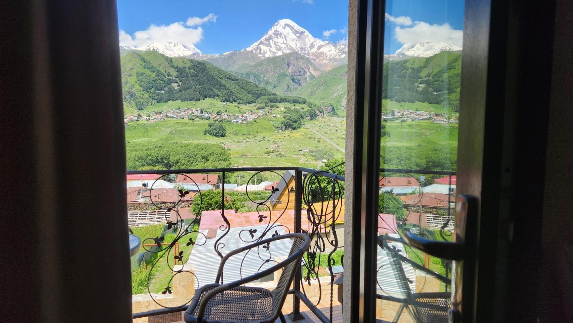 Hotel Toliketi Kazbegi Rom bilde
