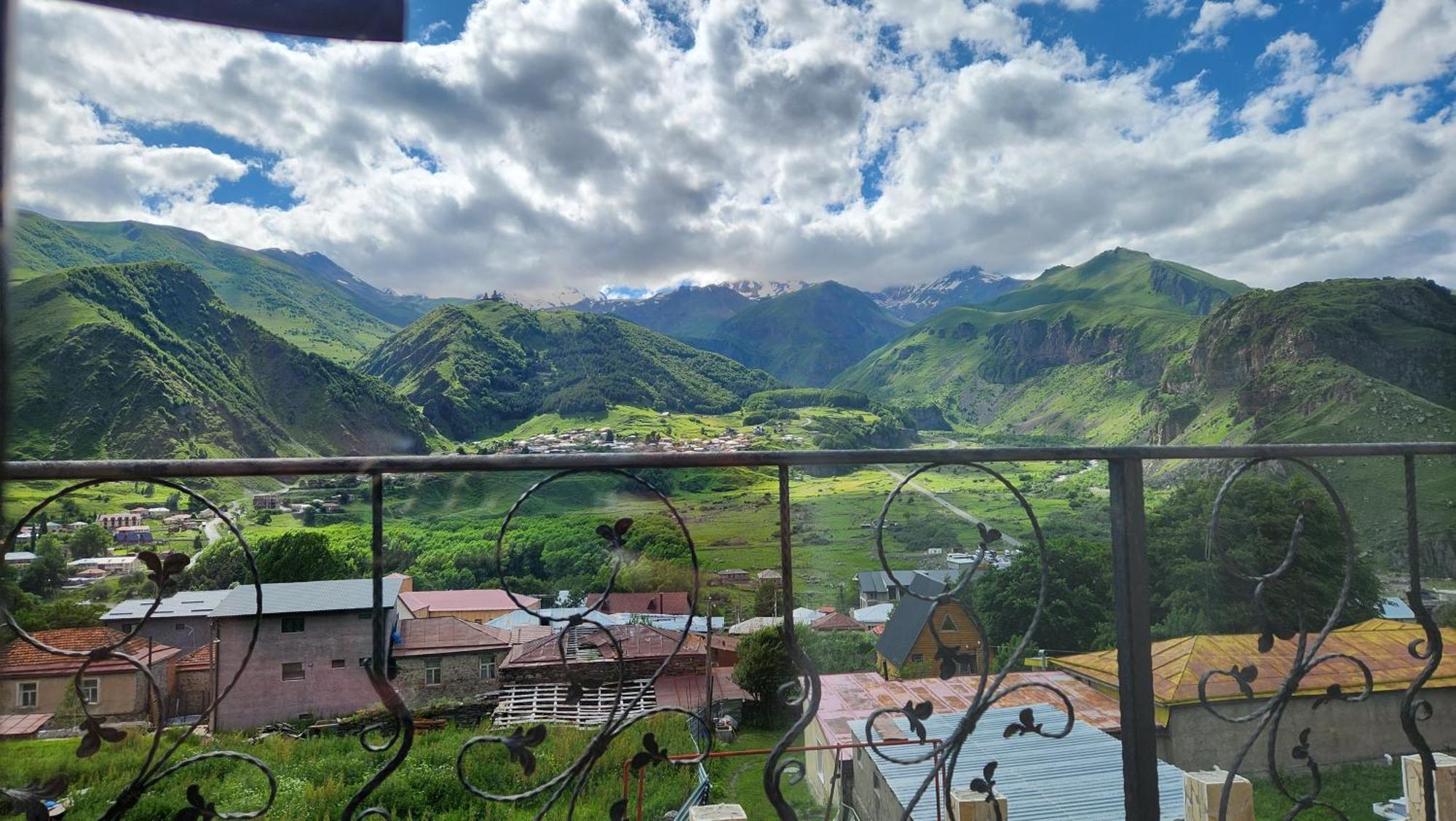 Hotel Toliketi Kazbegi Eksteriør bilde