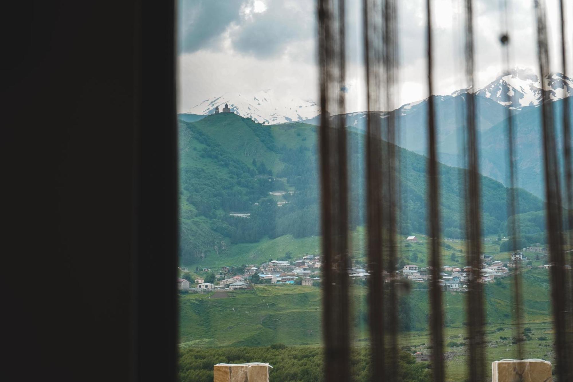 Hotel Toliketi Kazbegi Eksteriør bilde