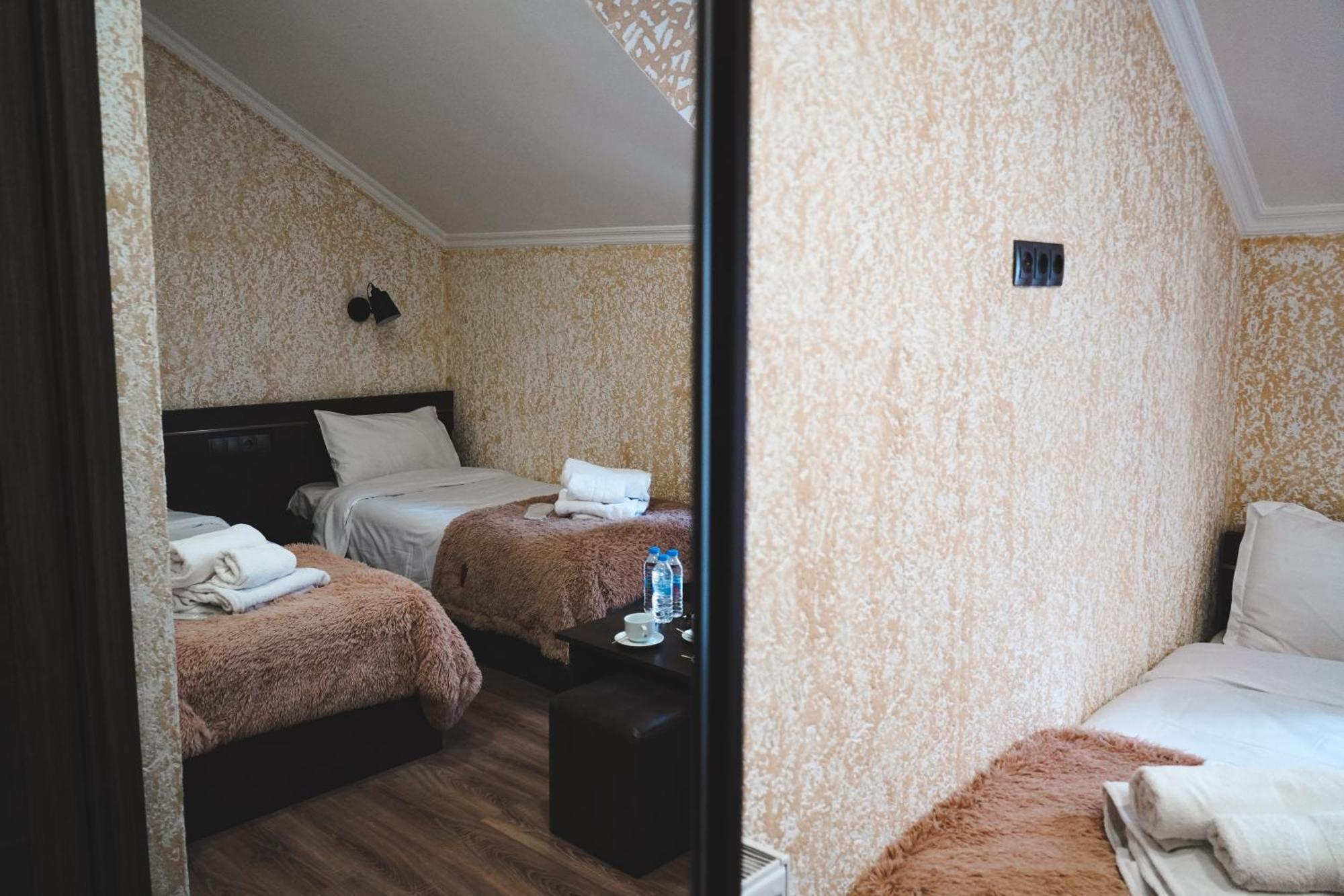 Hotel Toliketi Kazbegi Eksteriør bilde