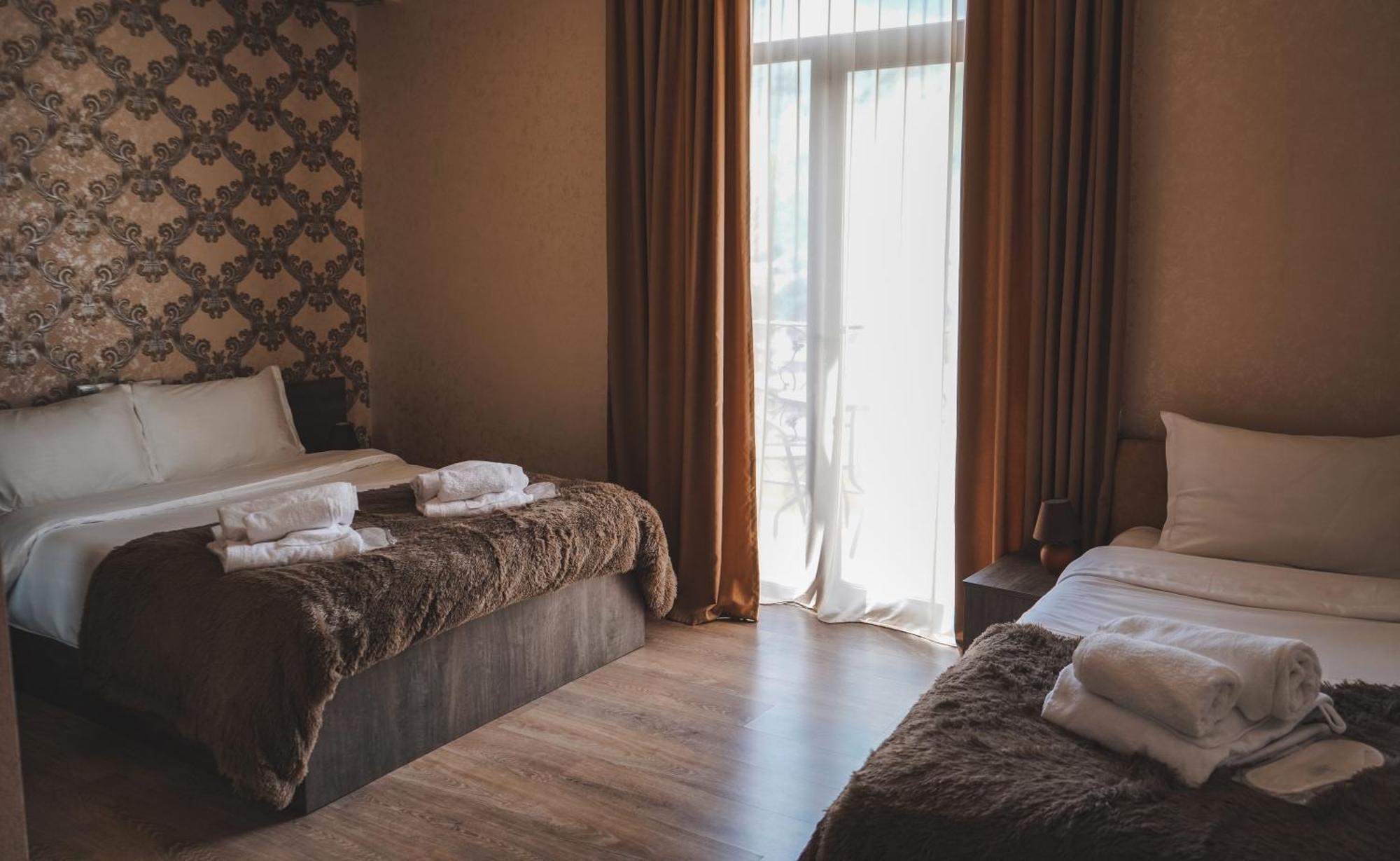 Hotel Toliketi Kazbegi Eksteriør bilde