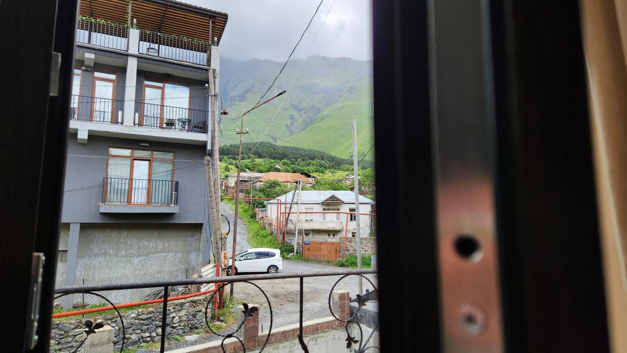 Hotel Toliketi Kazbegi Rom bilde