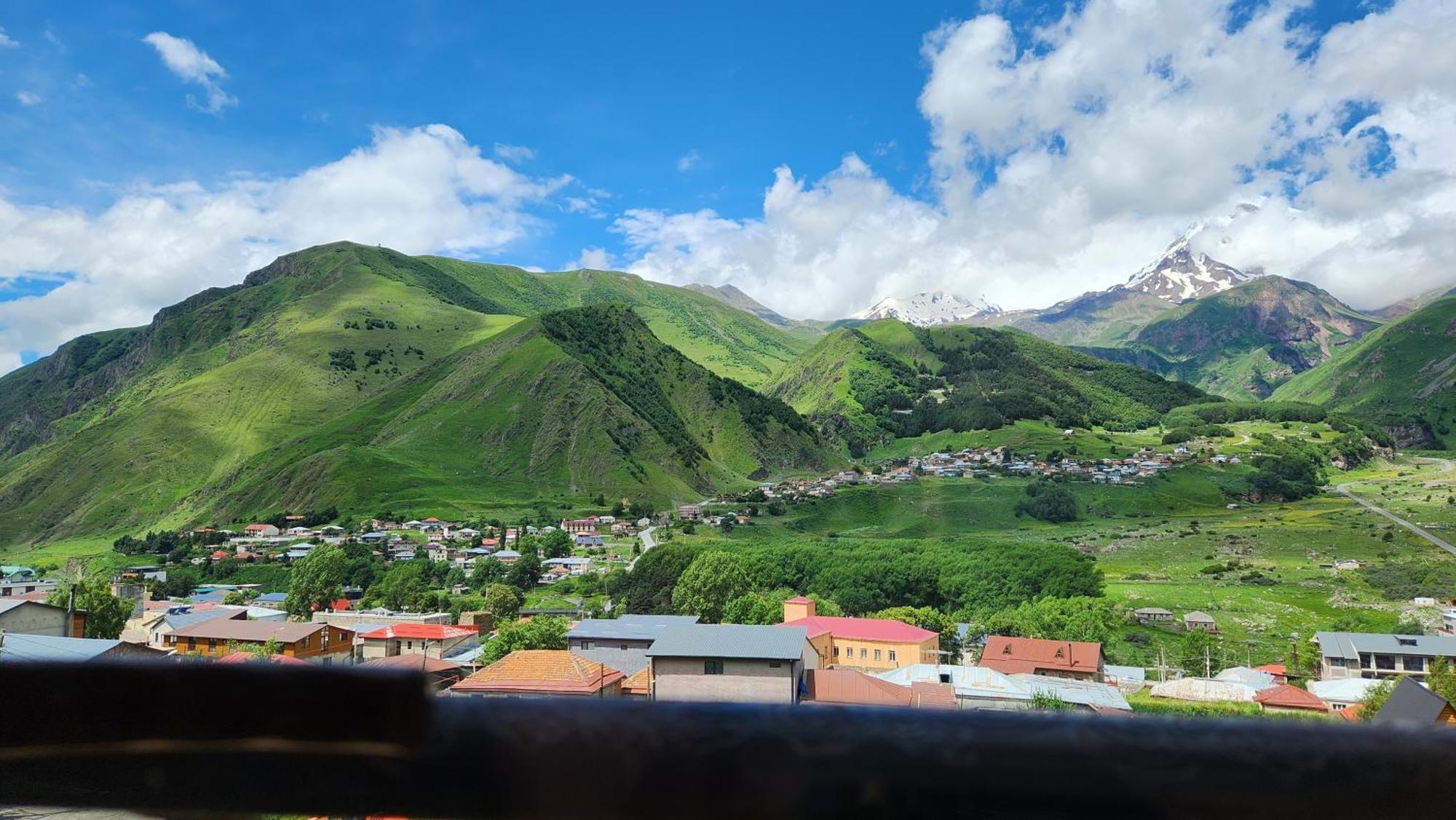 Hotel Toliketi Kazbegi Rom bilde