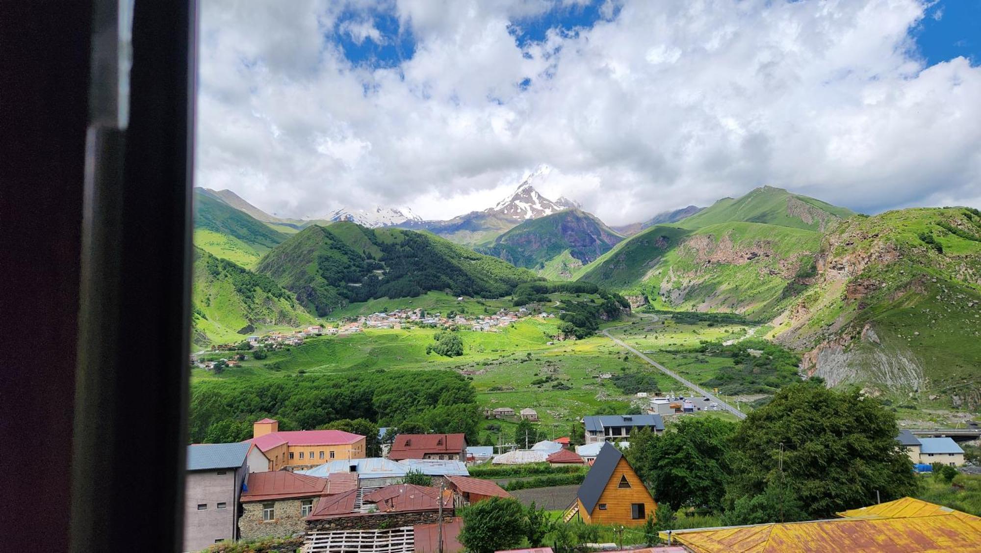 Hotel Toliketi Kazbegi Rom bilde