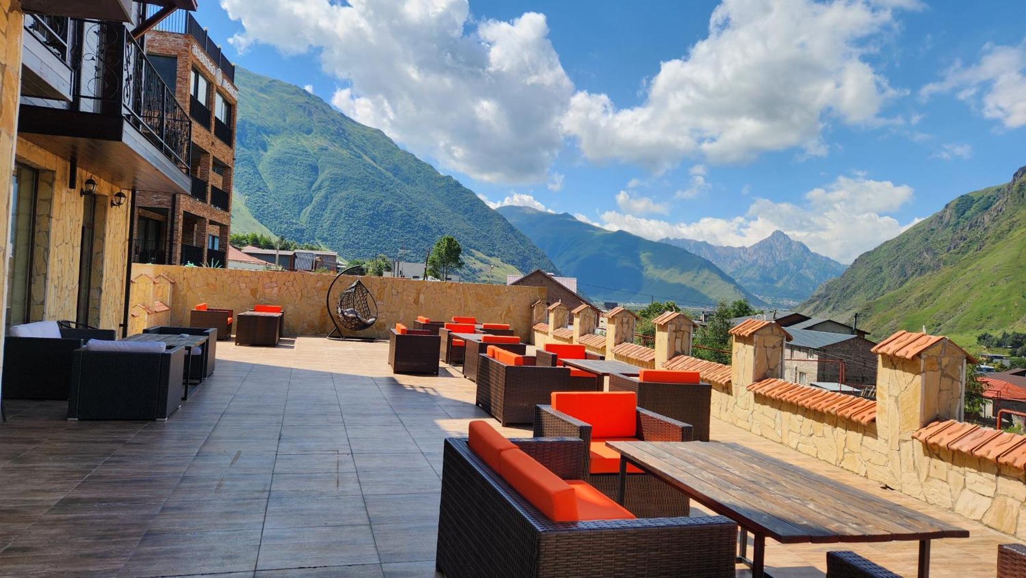 Hotel Toliketi Kazbegi Eksteriør bilde