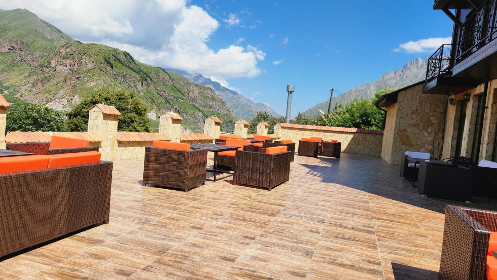 Hotel Toliketi Kazbegi Eksteriør bilde