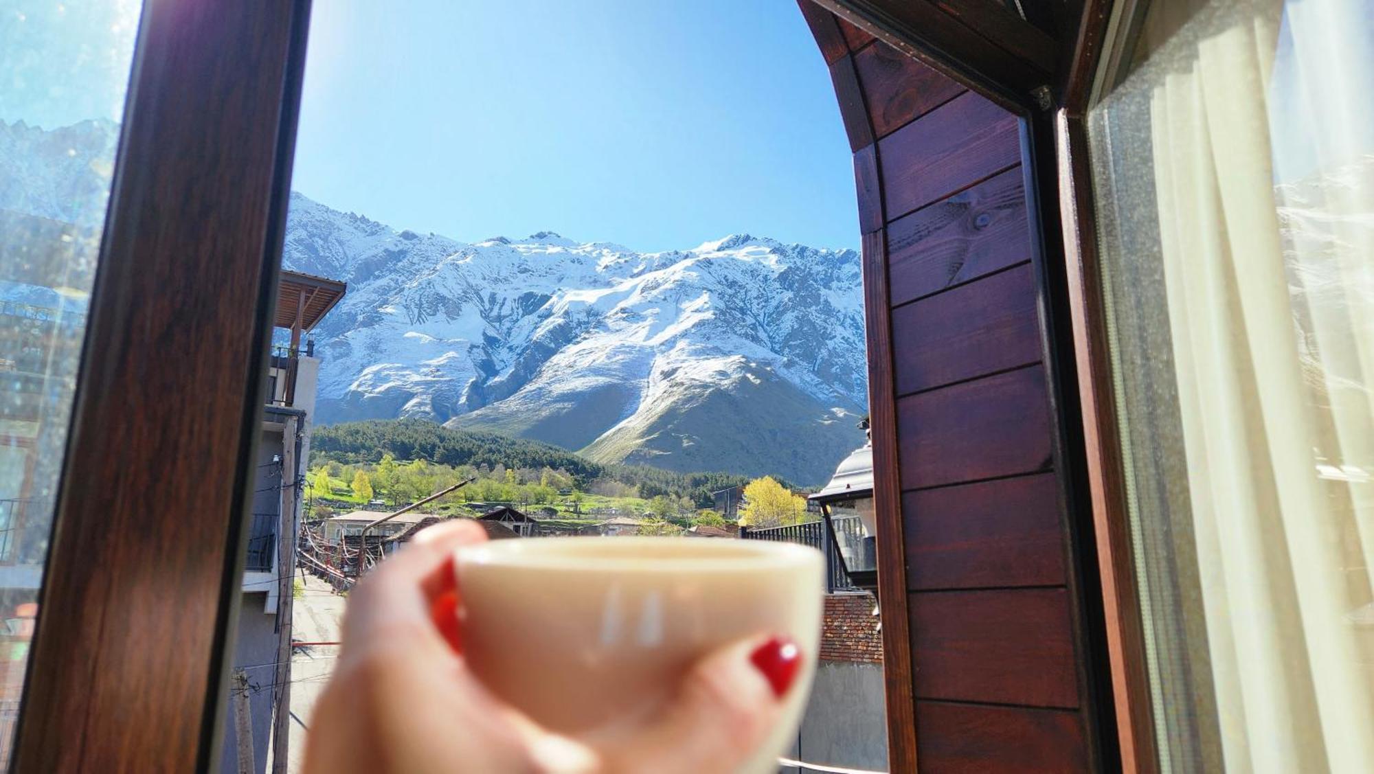Hotel Toliketi Kazbegi Rom bilde
